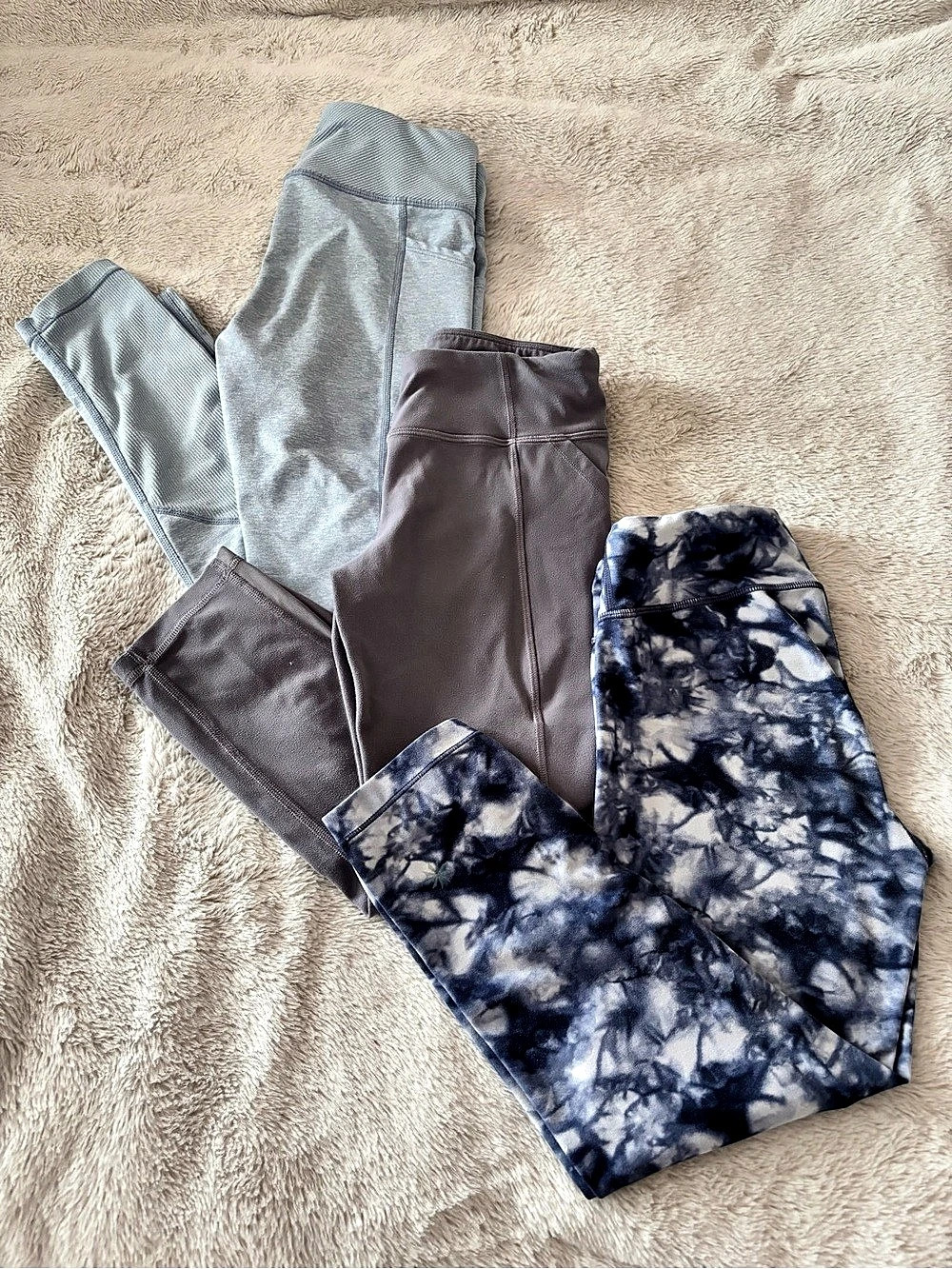 Athleta Girl Stash Your Treasures Tight Girls Medium, Blue, Grey, Light Blue